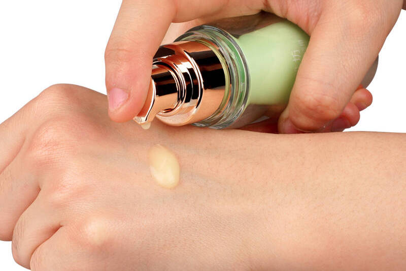 鸡皮肤吃维生素a能治愈吗(我皮肤鸡皮肤吃维生素A可以吗) 鸡皮肤吃维生素a能治愈吗(我皮肤鸡皮肤吃维生素A可以吗)