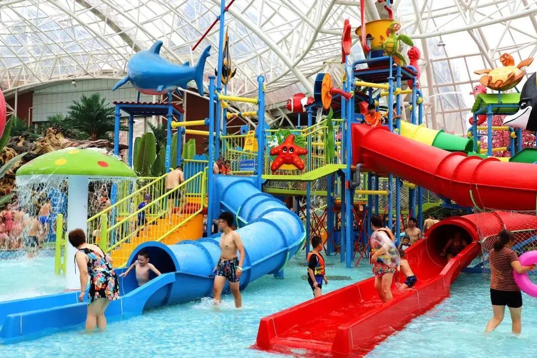 室外万人海啸造浪池,大喇叭滑梯,弘润水世界就是你的"马尔代夫"!