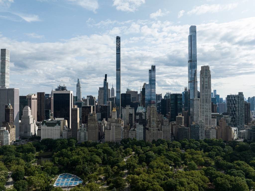 俯瞰美国纽约 中央公园周围高楼林立-搜狐大视野-搜狐新闻