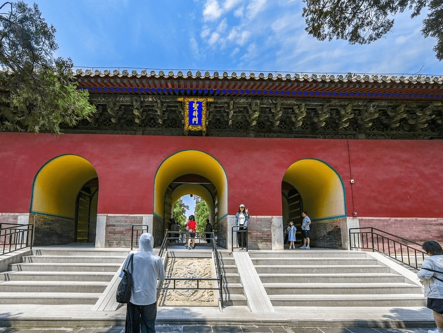 山东曲阜孔庙号称天下第一庙