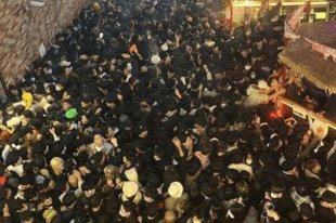 韩国踩踏事故：悲剧浮现四大因素