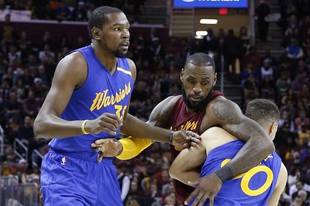 圣诞大战经典对决:科比詹姆斯领衔