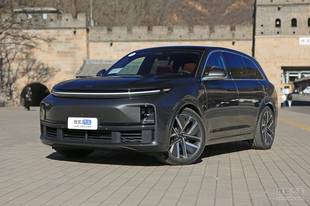 理想L7:大五座SUV 空间大更实用