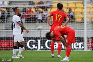 扬科维奇：“这支国足还会继续进步”