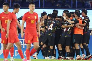 国足连丢两球成韩国队背景板 谭龙孤掌难鸣