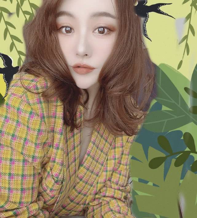 沈腾姐姐沈娜秀近照超精致v脸和丰满曲线网友更像沈腾妹妹