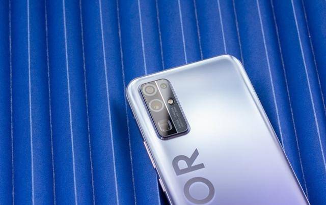 对比3k档热门机型荣耀30华为nova75g发现这些不为人知的差距