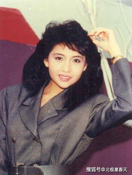 1997年,沈嘉伟被问为何娶邱淑贞,他说"虽然她堕落,但我很快乐"