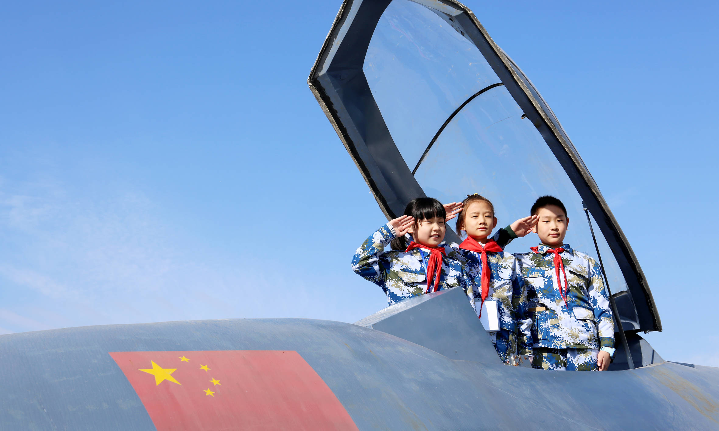 江苏雏鹰国防青少年军校军事夏令营基地剪影-搜狐大视野-搜狐新闻