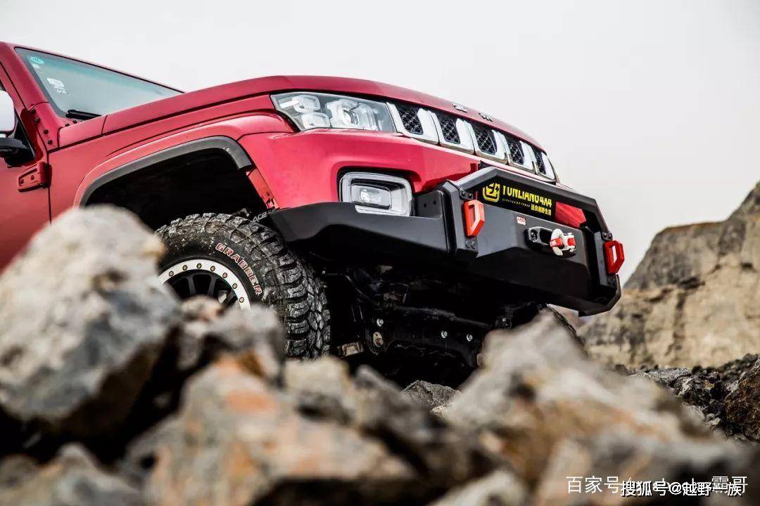 北汽bj40plus全面改装越野爱好者支撑拳拳到肉回弹游刃有余