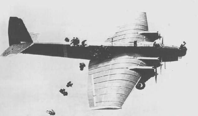 苏联的tb3重型轰炸机演化空天母舰为何最终无法成功