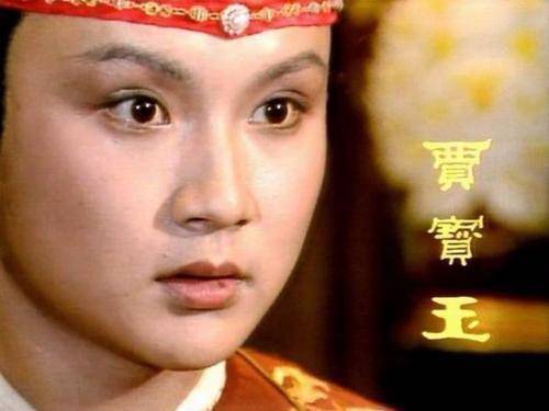 小厮茗烟强迫按着丫环云雨为什么这么嚣张原因贾宝玉没脸说