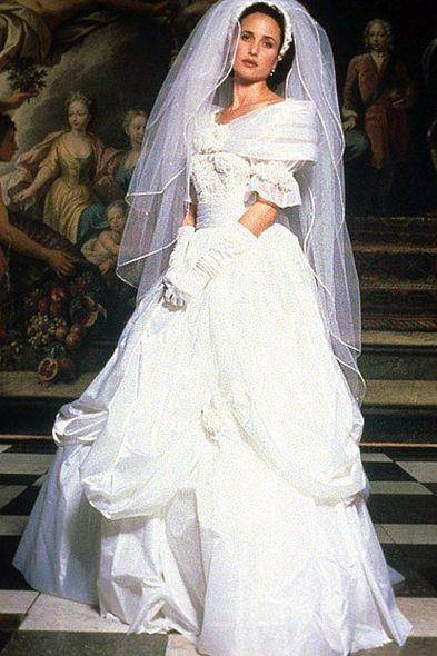 回顾电影中最令人难忘的婚纱造型!要结婚的一定要看看_mae