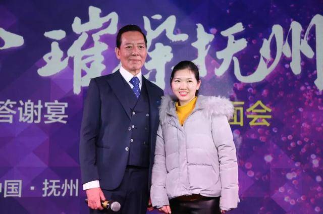 骆应钧罕见露面,因酗酒现疾病缠身,曾演《破冰行动》_妻子