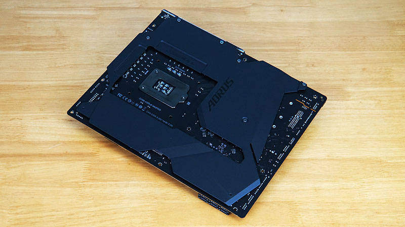 线程提升性能暴涨14nm竭尽全力英特尔第十代酷睿i9实测