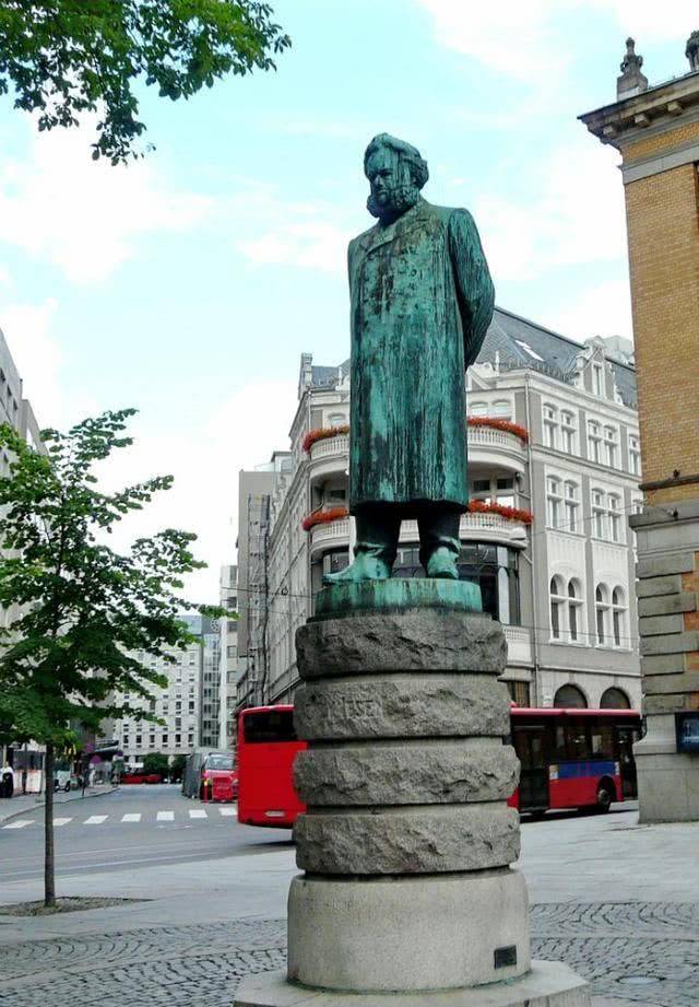 "现代戏剧之父"易卜生,吹响了中国妇女解放的战歌