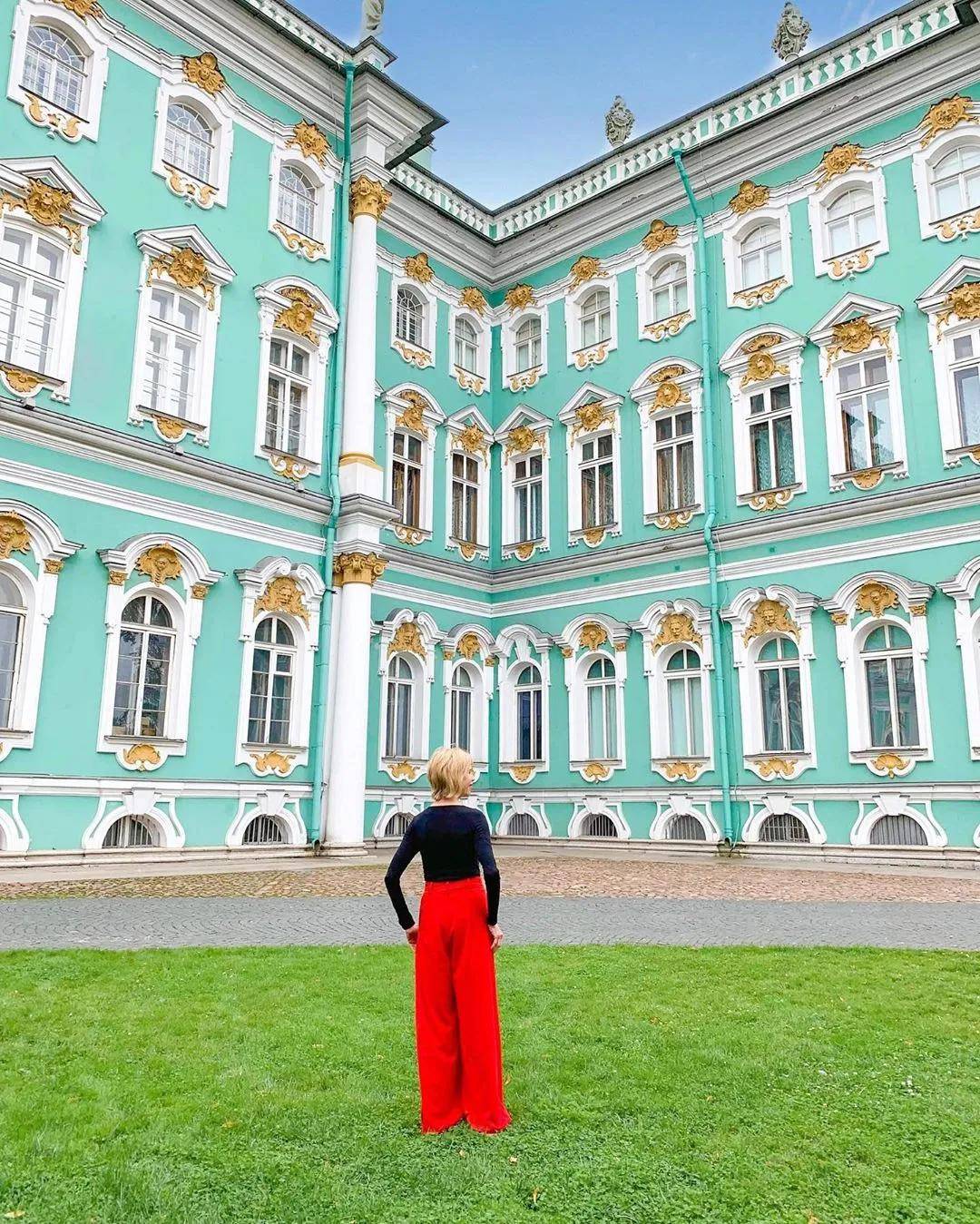 看了这个68岁奶奶的旅行朋友圈,我再也没脸发自拍了!_linda