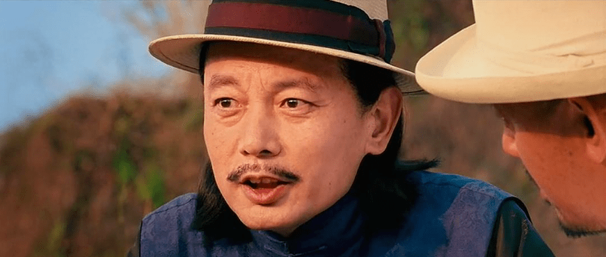 马县长走马上任本是春风得意,带着夫人和师爷,吃着火锅唱着歌.