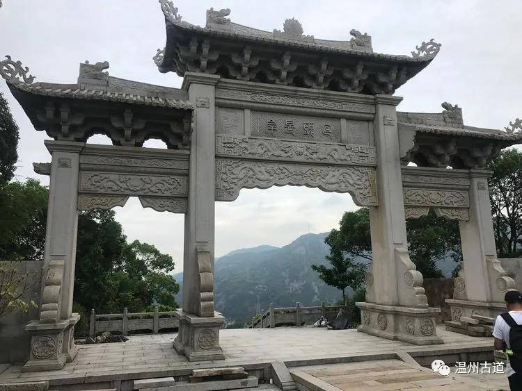 原创迭迭青山悠悠古韵龙岗山瑶溪环线行风景如画