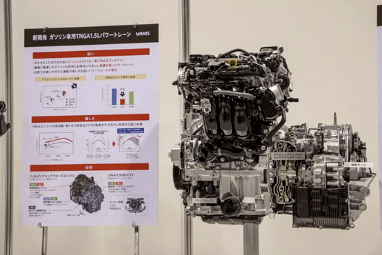 同理,热衷于追求热效率极限的丰田也推出过三缸发动机——1.