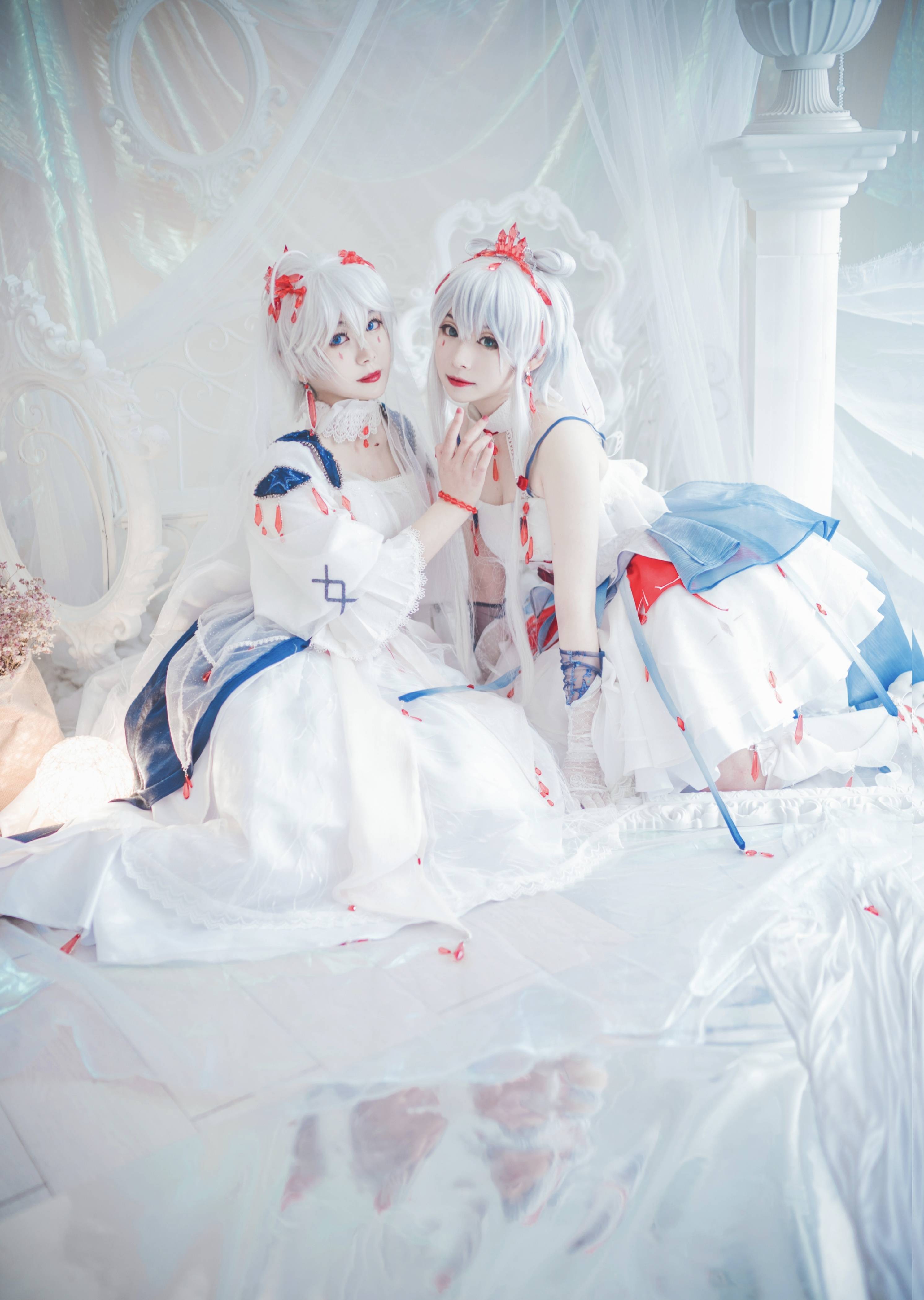 cos南北组言和洛天依红雨冠