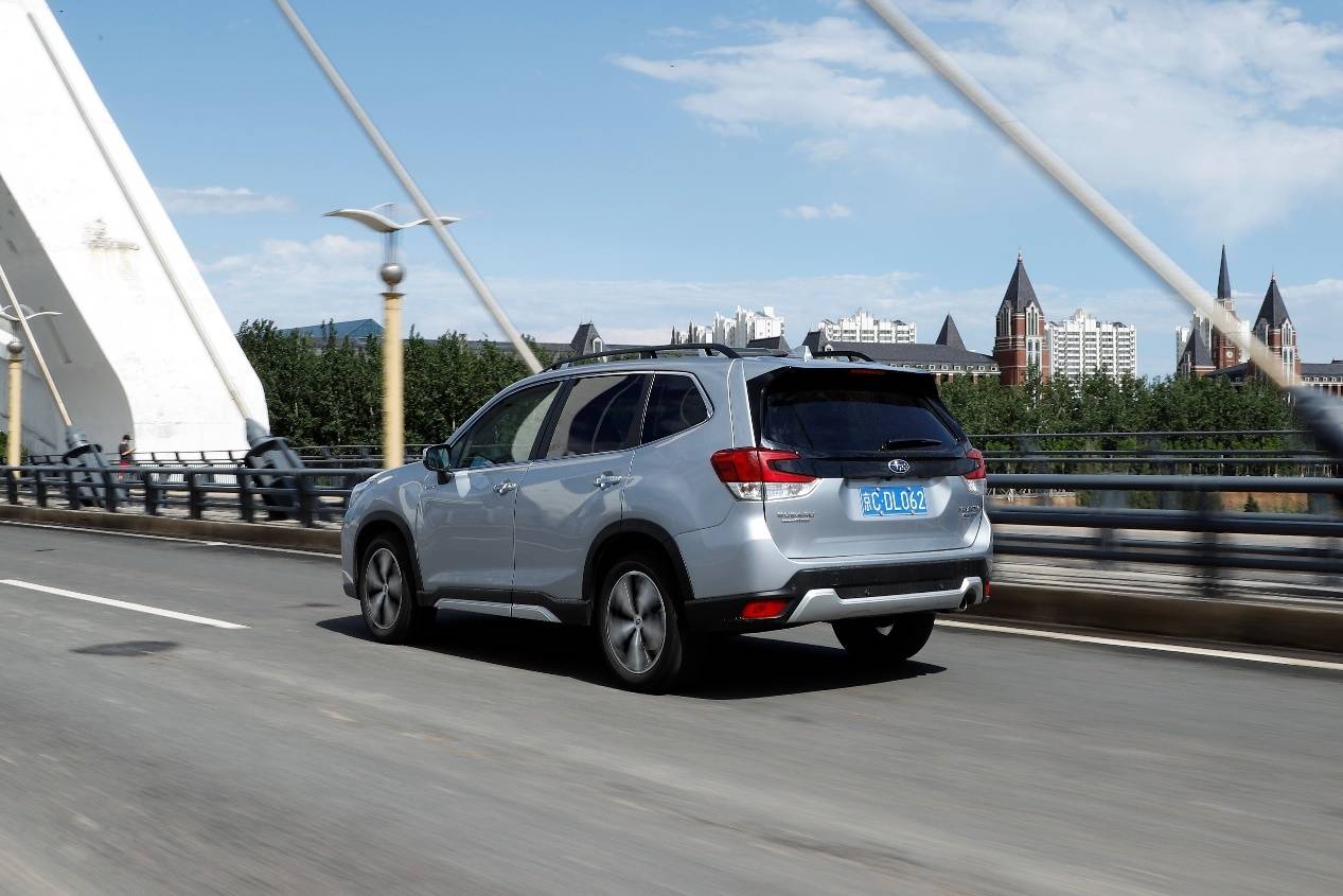 鲜试车 | 不讲究但也不将就 试驾2020款斯巴鲁森林人_搜狐汽车_搜狐网