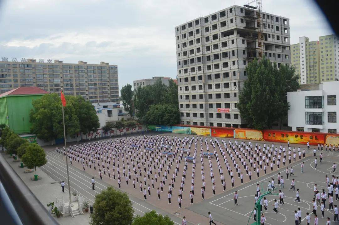 凝心筑均衡 迎检促新高——邓州市湍河二初中迎接义教均衡发展观摩