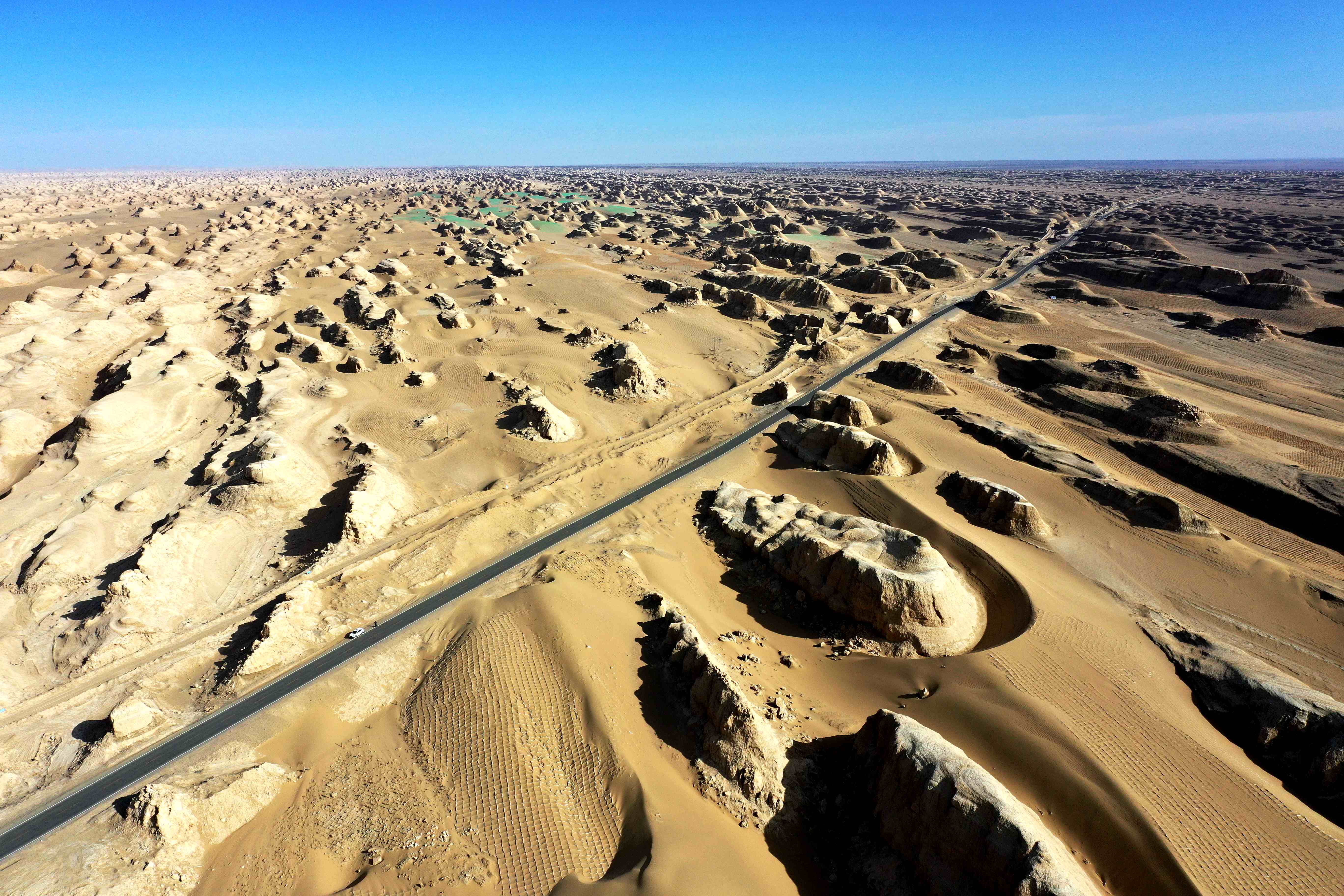 柴达木沙漠面积图片