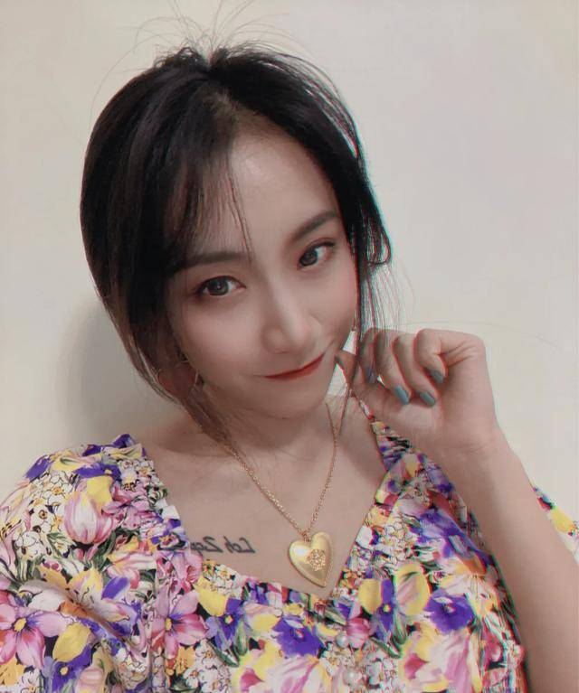 盘点ks上网红的美女老婆,一个比一个漂亮,辛巴老婆上榜.