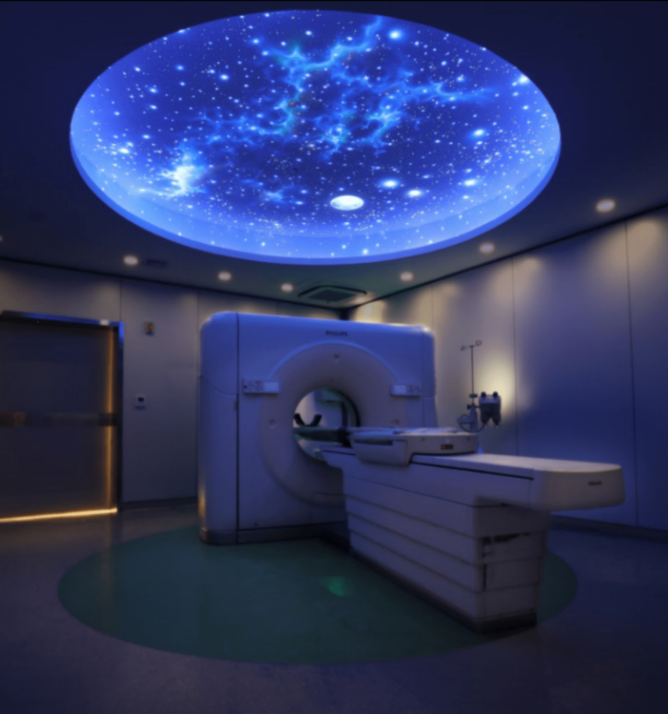 巧用灯光与色彩,医院也能大变样