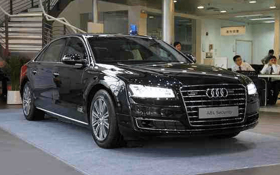 奥迪a8l防弹车防得住ak47与手榴弹攻击!厉害吧?_手机搜狐网