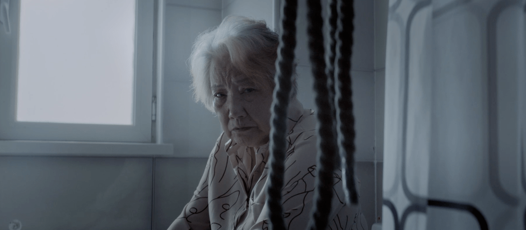 被骗50万的空巢老人,她的故事是中国千万空巢老人的缩影