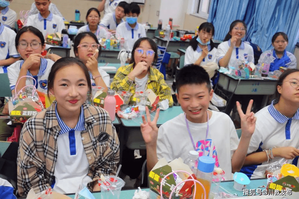 原创绵阳富乐国际学校别样的六一02童样的精彩