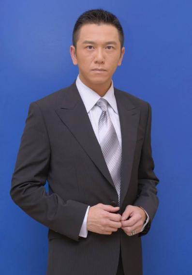结过三次婚绯闻女友无数曾比肩四大天王的温兆伦近况如何