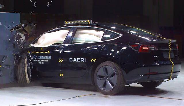 特斯拉Model 3中国