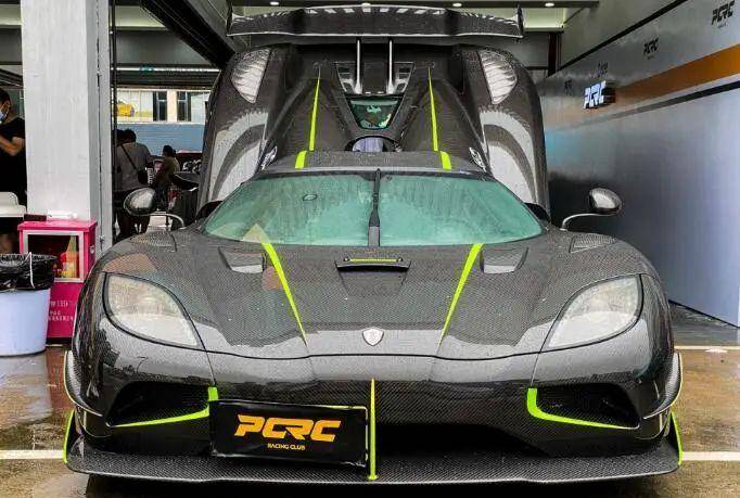 喷油的那辆柯尼塞格又因遮挡号牌车主在石250被扣12分罚5000