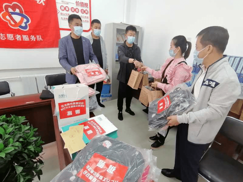 佳木斯市东风区: 爱心传递 书送未来