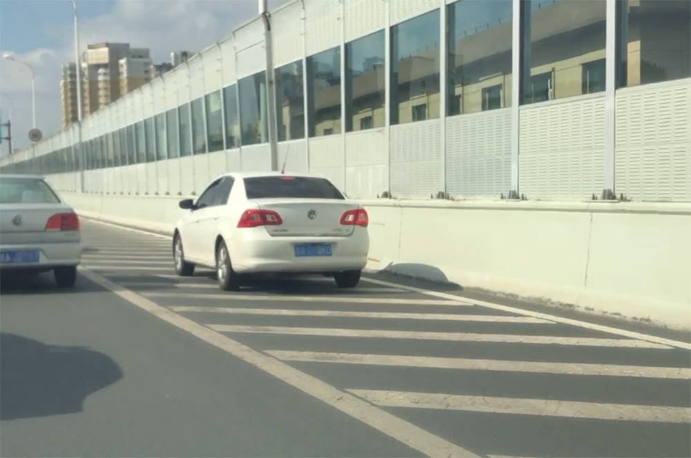 导流线禁压线罚100扣3分提高素质人人有责