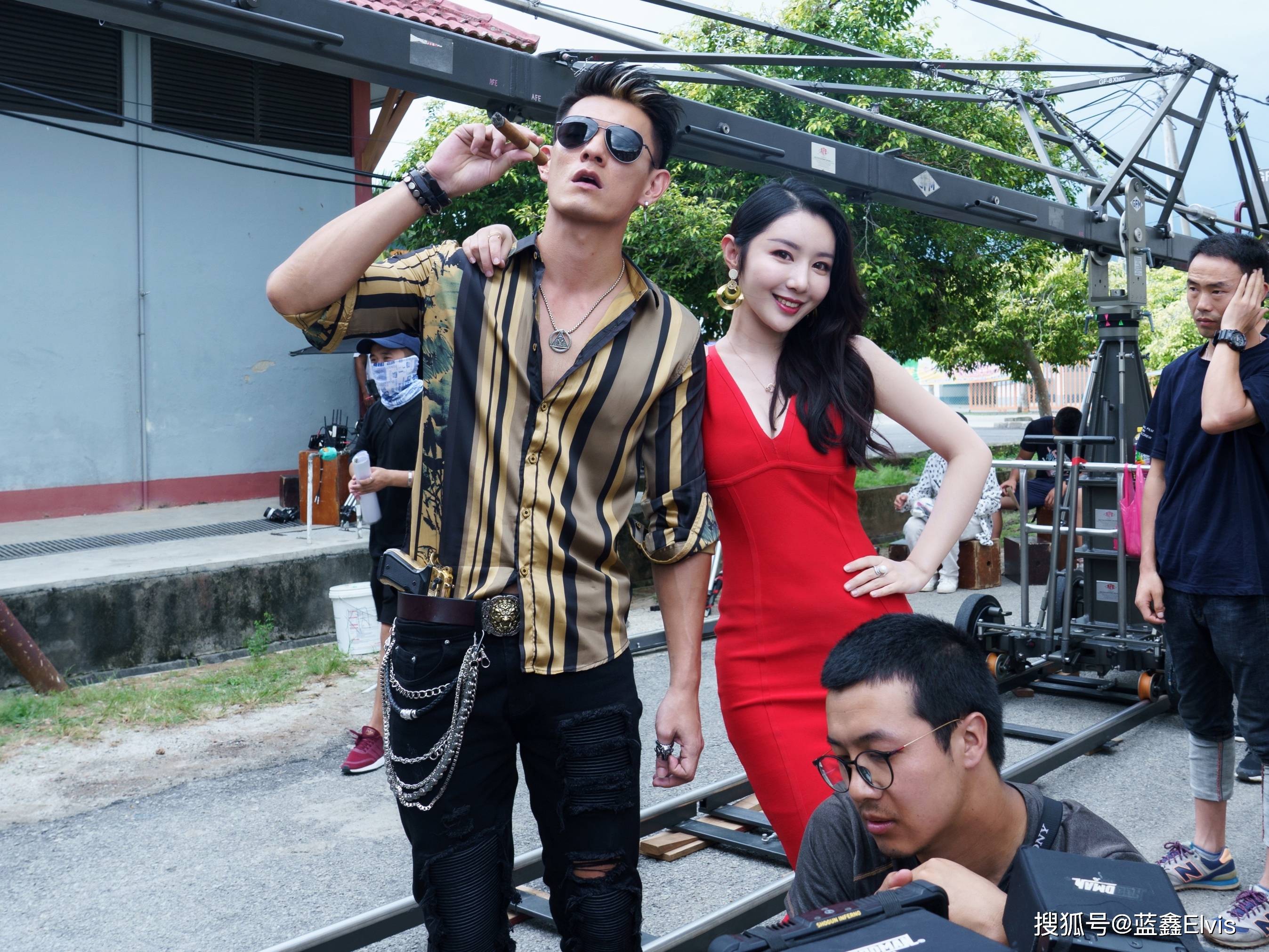 网剧《非黑即白》上淇剧照欣赏