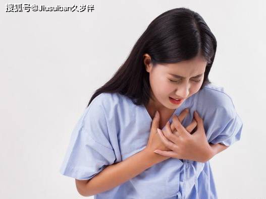久岁伴发育期少女的胸部胀痛是正常的吗