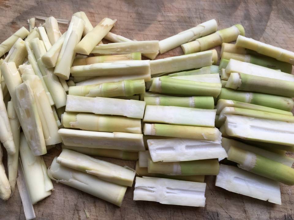 六月吃大鱼大肉不如吃这菜,鲜嫩脆爽又清爽,错过了就要等上一年_野笋