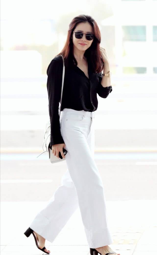 原创孙艺珍日常穿搭大赏析!低调不张扬,却依旧能穿出女人的知性大方