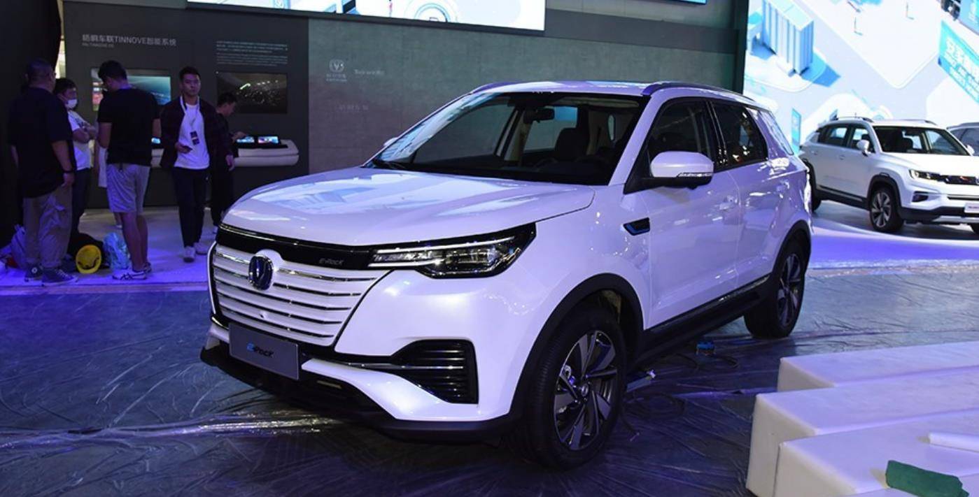 紧凑纯电,续航605km,长安cs55 e-rock预售_搜狐汽车_搜狐网