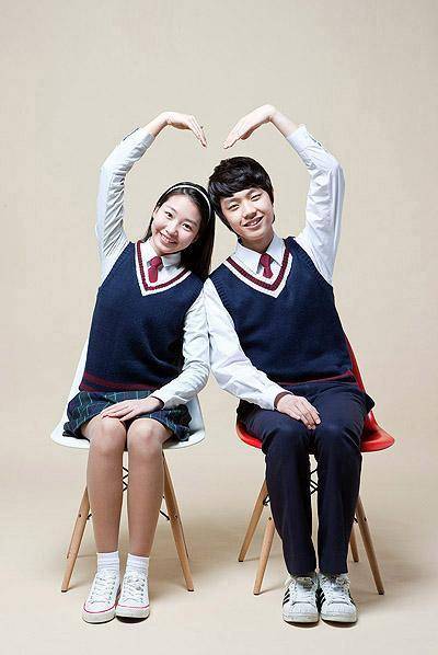 学生时代的女生暗恋男生总是藏不住这4个小动作