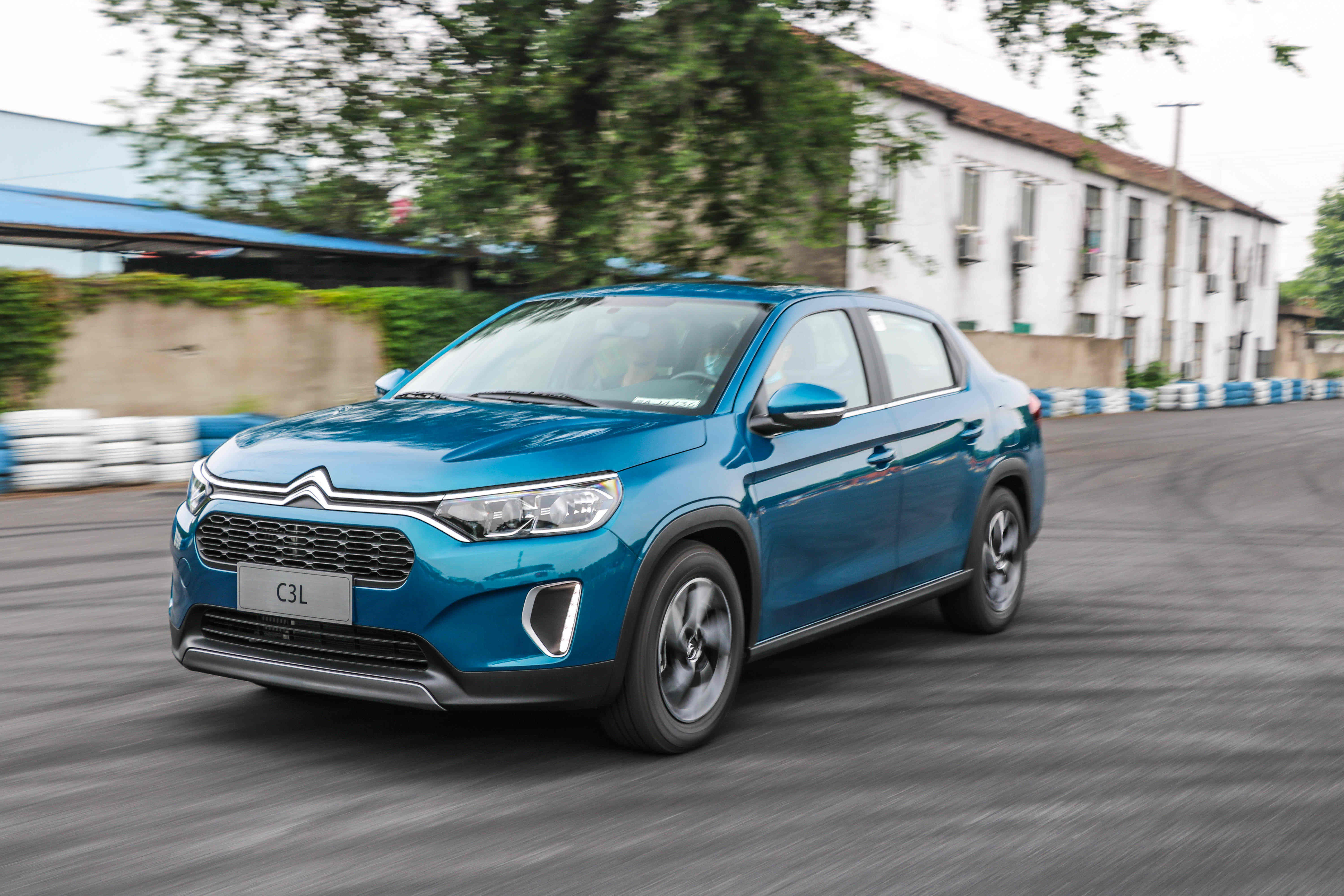 又一款三厢suv奇葩的雪铁龙c3l要卖给谁