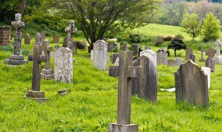 原创佩服印度人的脑洞墓地餐厅生意火爆坐棺材边吃饭还要排队预约