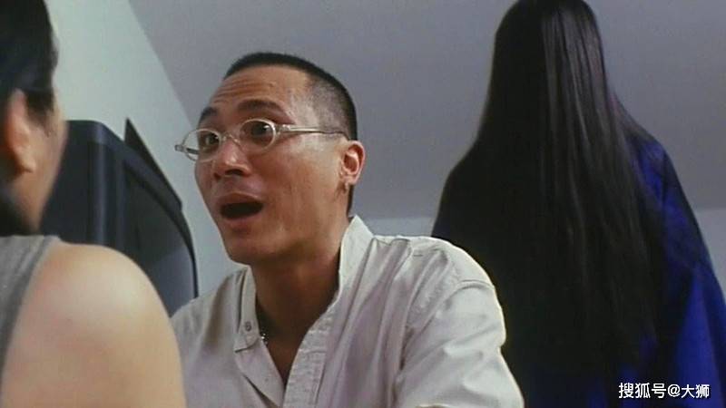 富江给人带来的恐惧感,能与之较量的或许就只有《山村老尸》中的