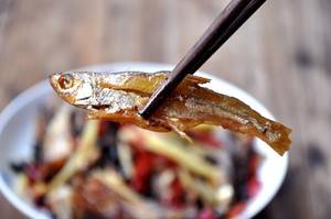 幹辣椒豆豉蒸火焙魚