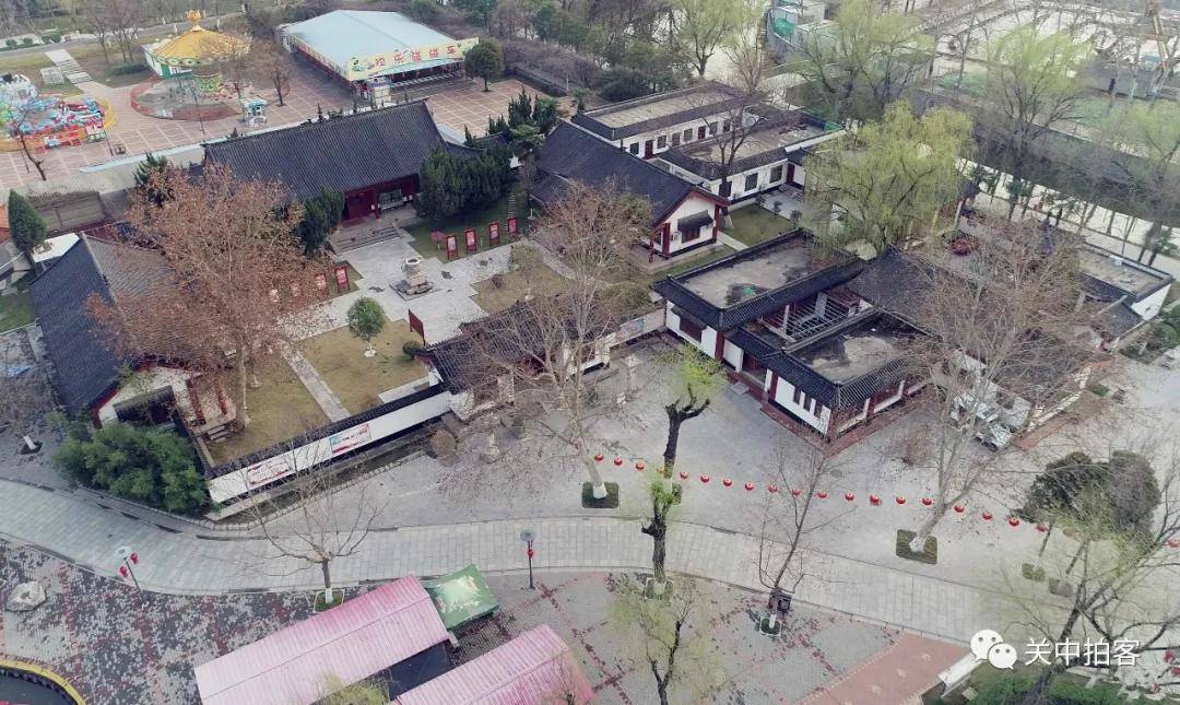 咸阳市区航拍渭滨公园秦苑