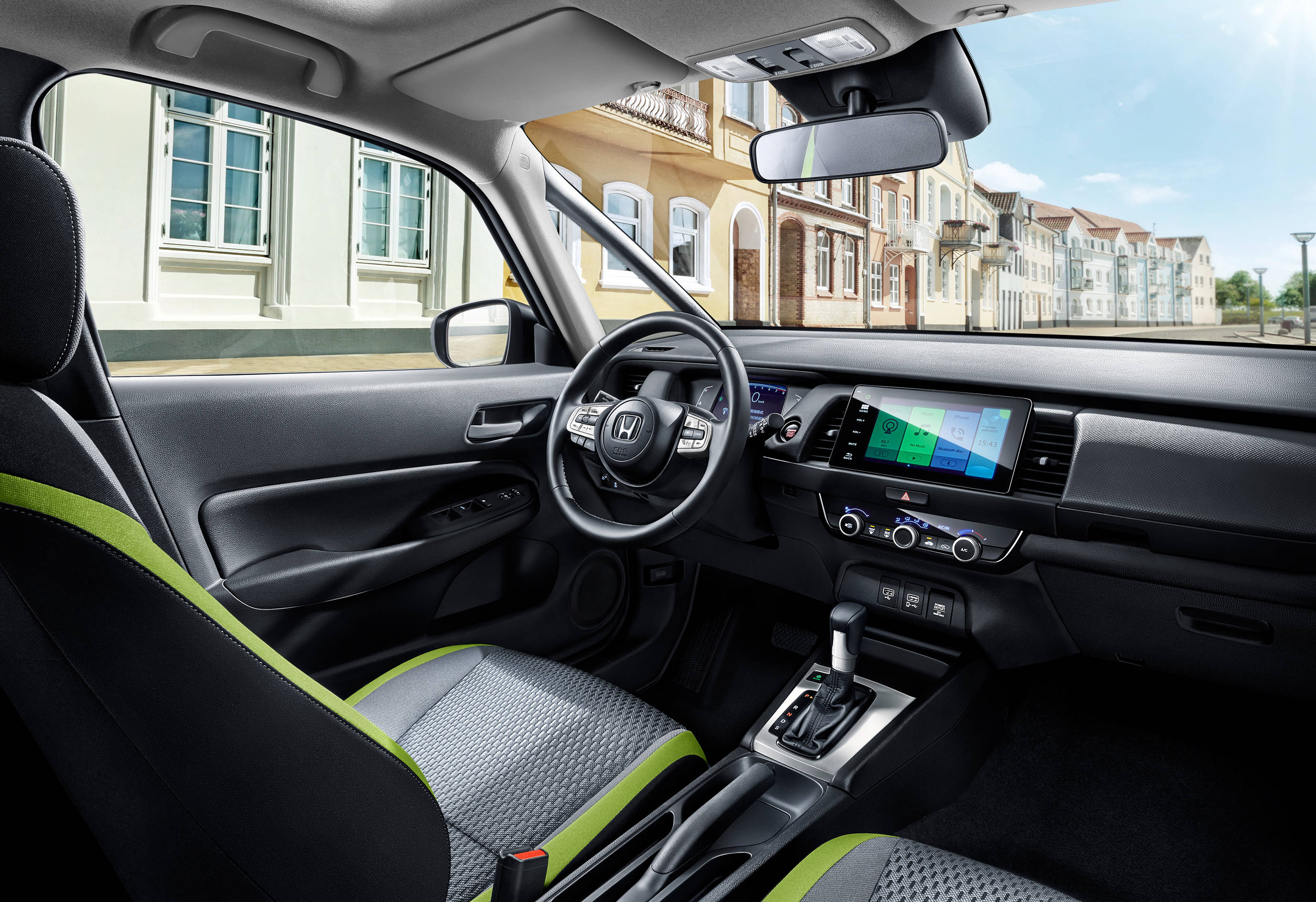 图为国产版飞度内饰